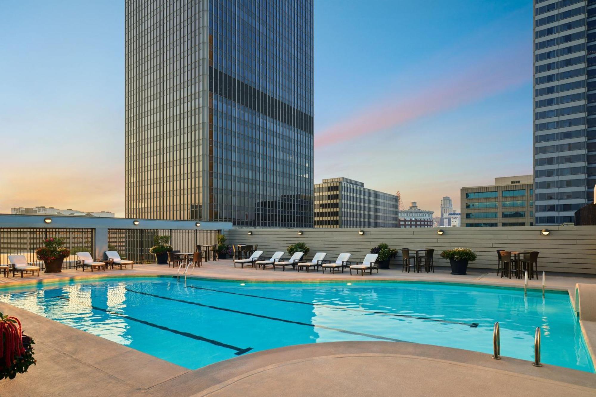Sheraton Kansas City Hotel At Crown Center Ngoại thất bức ảnh