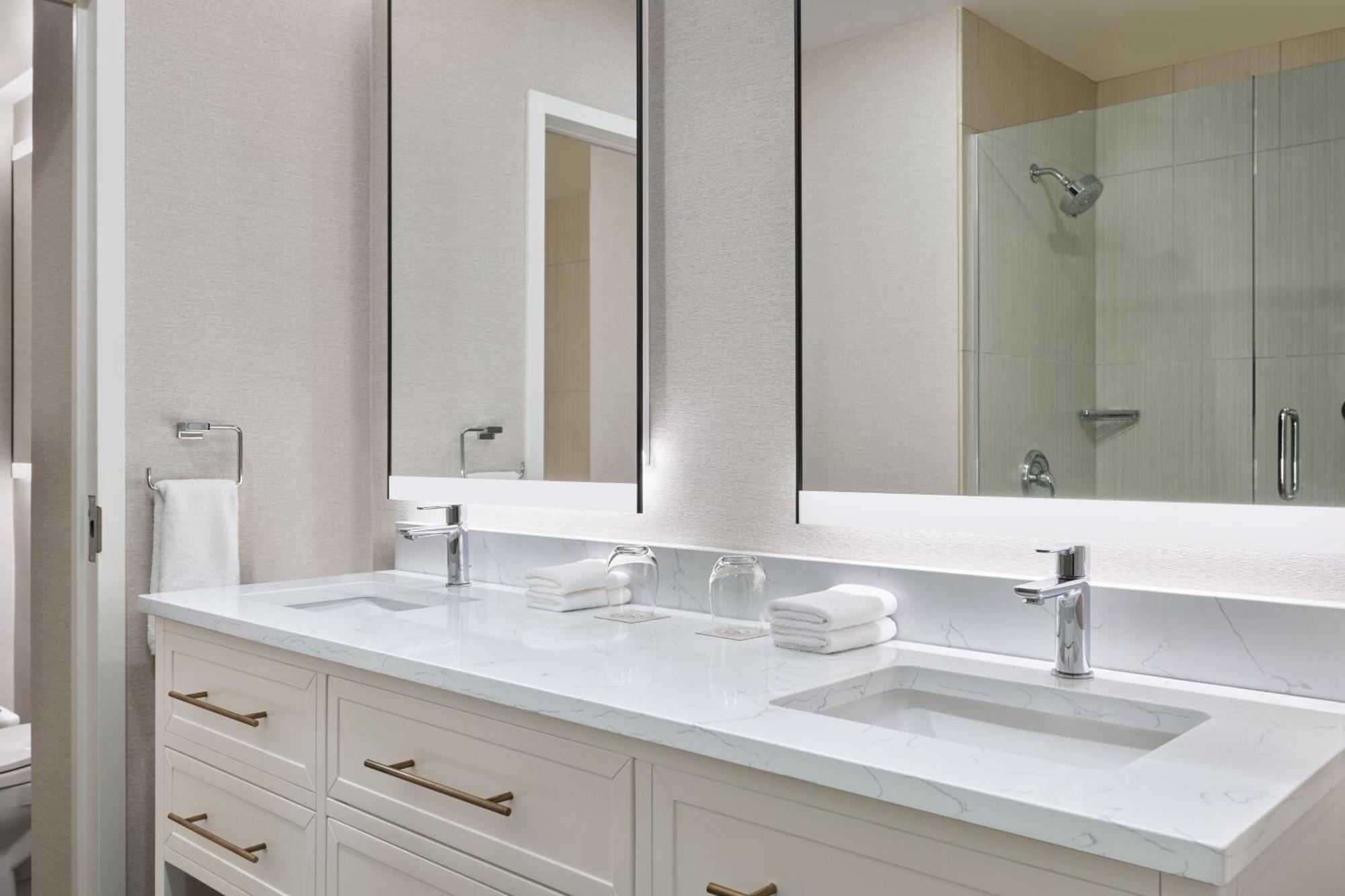 Sheraton Kansas City Hotel At Crown Center Ngoại thất bức ảnh